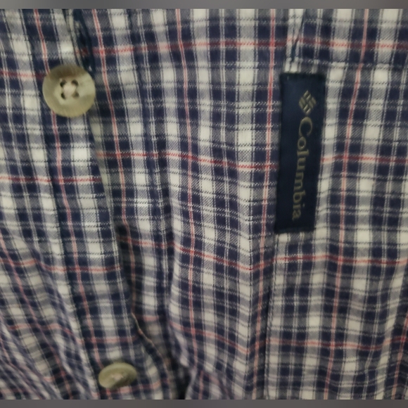 Men's Columbia Short Sleeve Button Down Multi Color Colared Shirt - Picture 6 of 6